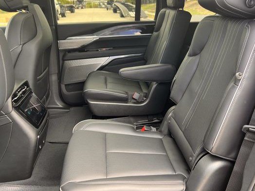 New 2026 Cadillac Escalade IQ Sport 2 w/ LPO, ONYX Package AWD/4WD image 25