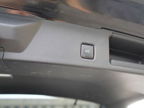 Used 2022 Ford Escape SEL FWD image 25