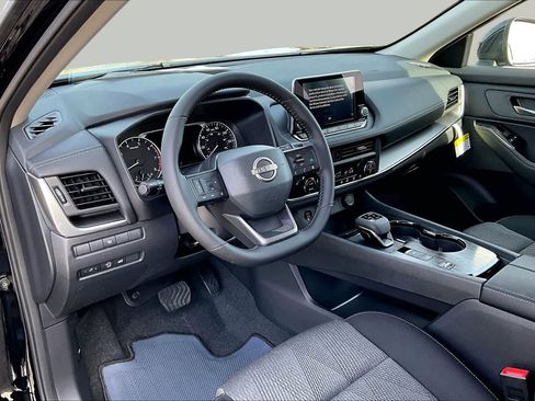 New 2026 Nissan Rogue SV w/ Cold Weather Package FWD image 8