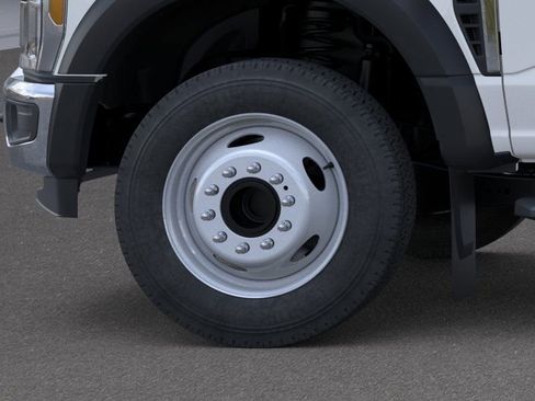 New 2025 Ford F550 2WD Regular Cab Super Duty image 19