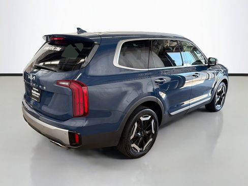 Used 2023 Kia Telluride S w/ S Sunroof Package FWD image 10