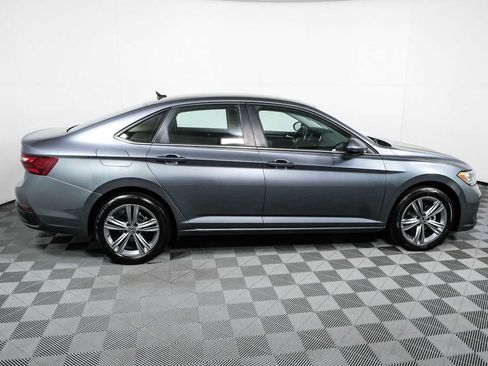 Certified 2024 Volkswagen Jetta SE FWD image 2