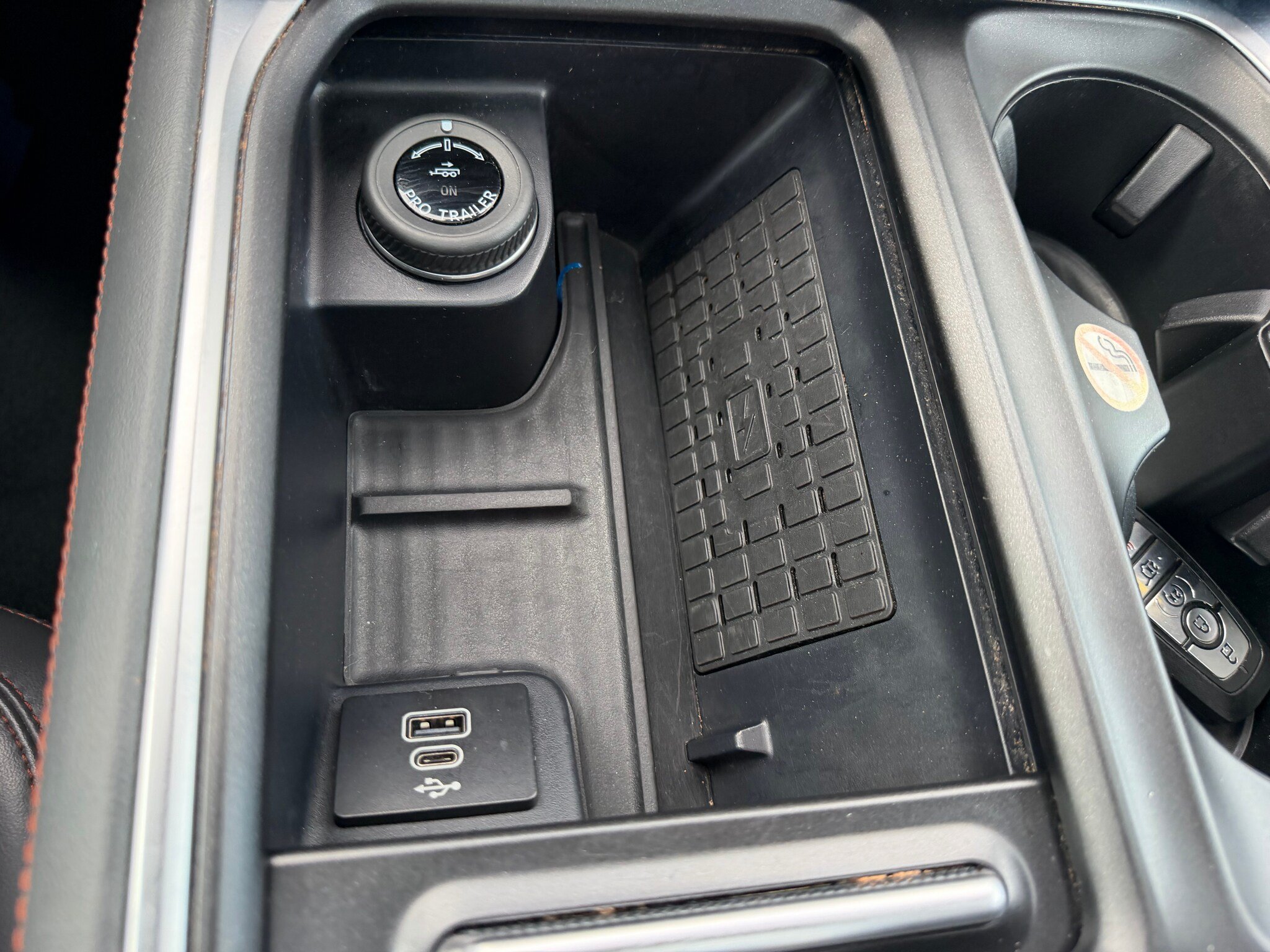 Used 2025 Ford Expedition Active AWD/4WD image 12