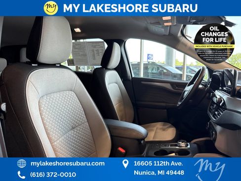 Used 2023 Ford Escape Active AWD/4WD image 27