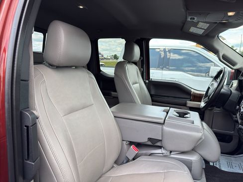 Used 2017 Ford F150 Lariat w/ Equipment Group 501A Mid AWD/4WD image 22