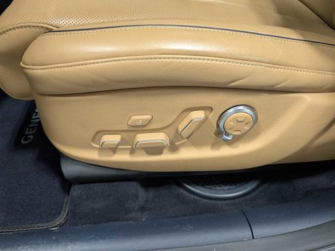 Used 2021 Genesis GV80 2.5T w/ Prestige Package 04 AWD/4WD image 39