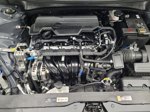 Used 2025 Hyundai Elantra Sport FWD image 30