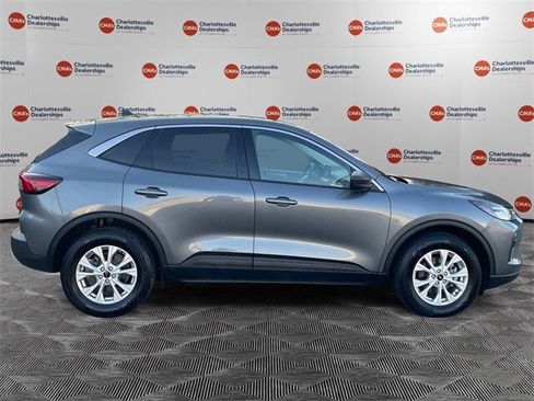 Used 2023 Ford Escape Active image 6