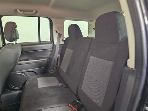 Used 2014 Jeep Patriot Sport w/ Power Value Group image 19