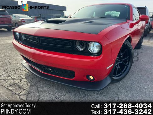 Used 2022 Dodge Challenger GT image 1