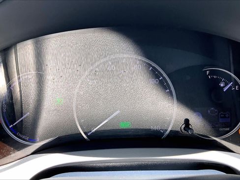 Used 2014 Lexus CT 200h FWD image 25