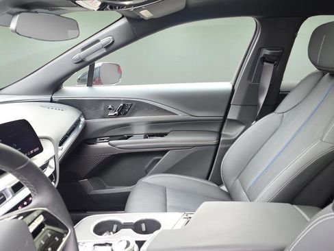 Certified 2025 Cadillac Lyriq Sport image 16