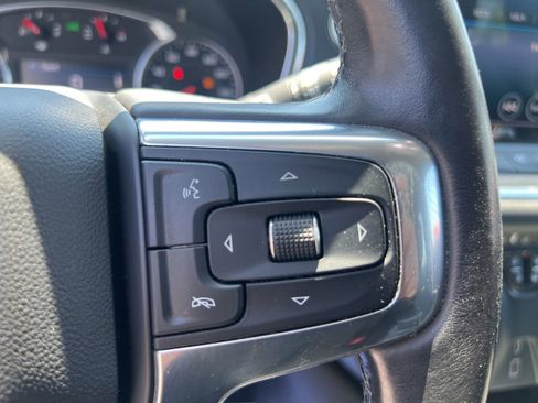 Used 2019 Chevrolet Blazer LT FWD image 27