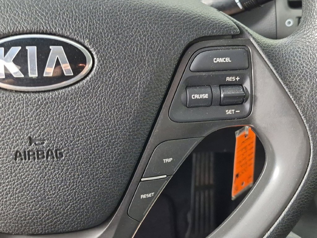 Used 2018 Kia Forte LX FWD image 19