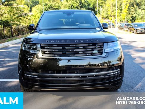 Used 2025 Land Rover Range Rover Long Wheelbase SE AWD/4WD image 9