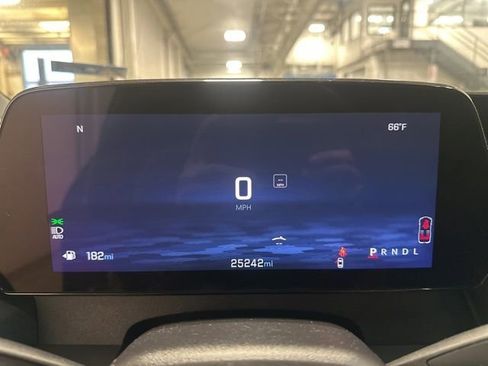 Used 2024 Chevrolet Traverse LT w/ Midnight/Sport Edition image 24