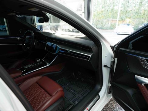 Used 2022 Audi S6 Prestige image 25