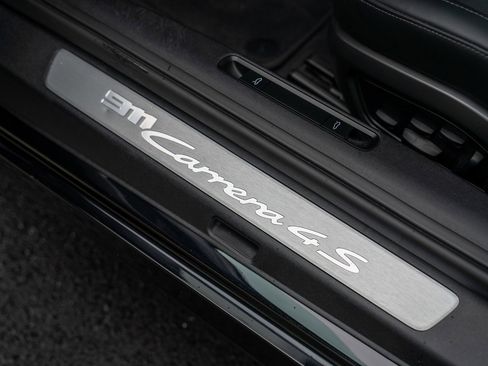 Used 2024 Porsche 911 Carrera 4S image 11