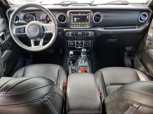 Used 2023 Jeep Wrangler Unlimited Sahara w/ Cold Weather Group AWD/4WD image 6