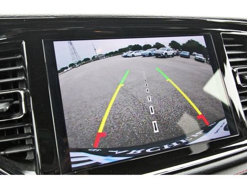 Used 2024 Dodge Durango GT RWD image 25