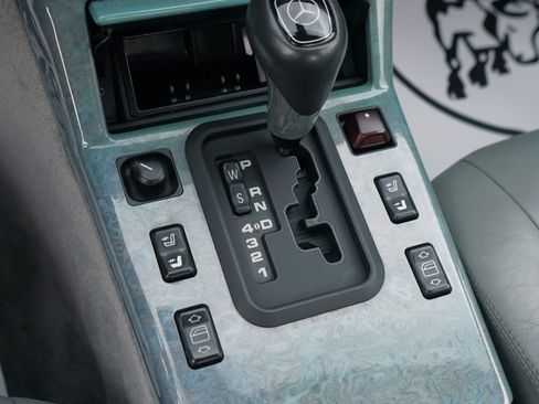 Used 1997 Mercedes-Benz SL 320 image 24