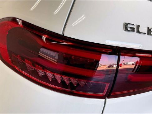 New 2026 Mercedes-Benz GLB 250 image 14