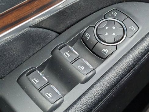 Used 2018 Ford Explorer Limited image 23