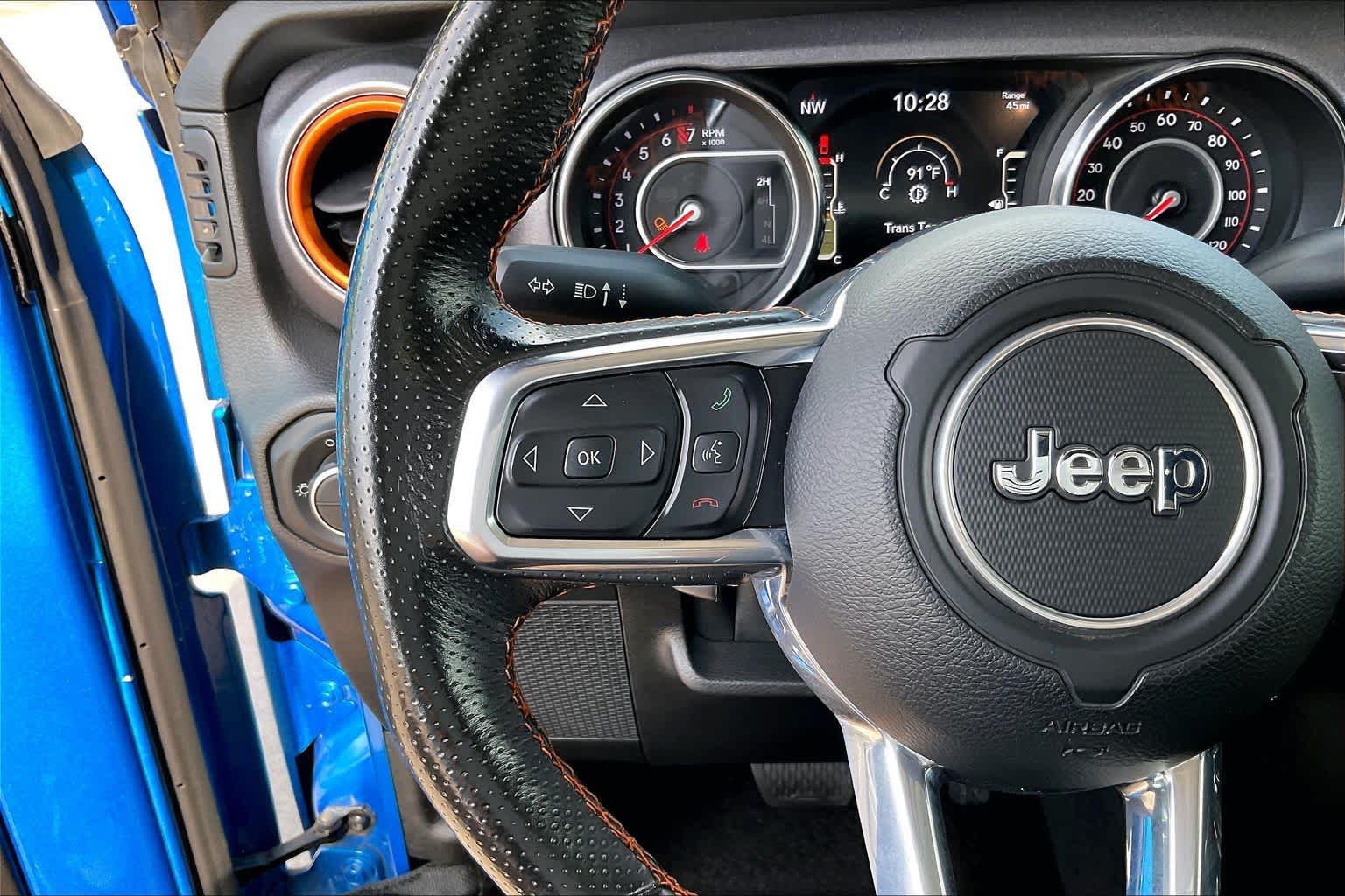 Used 2021 Jeep Gladiator Mojave w/ Cold Weather Group AWD/4WD image 23