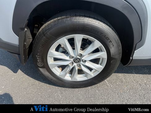 Used 2023 Toyota Corolla Cross LE w/ Moonroof Package AWD/4WD image 14