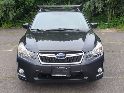 Used 2017 Subaru Crosstrek 2.0i Premium AWD/4WD image 9