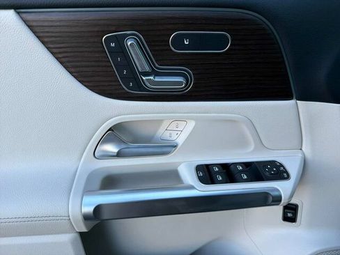 Certified 2026 Mercedes-Benz GLB 250 image 9