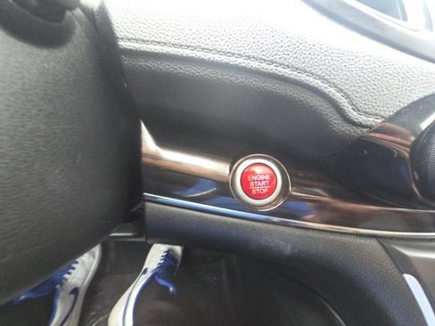 Used 2015 Honda CR-V Touring image 28