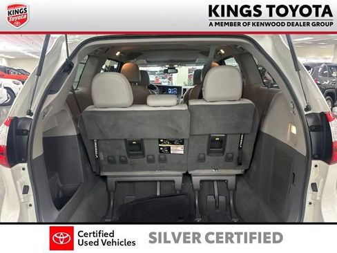 Used 2019 Toyota Sienna XLE w/ XLE Navigation Package AWD/4WD image 23