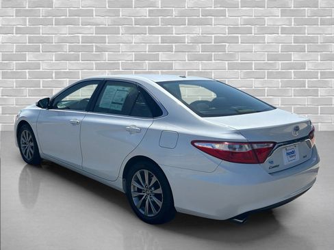 Used 2015 Toyota Camry XLE FWD image 3