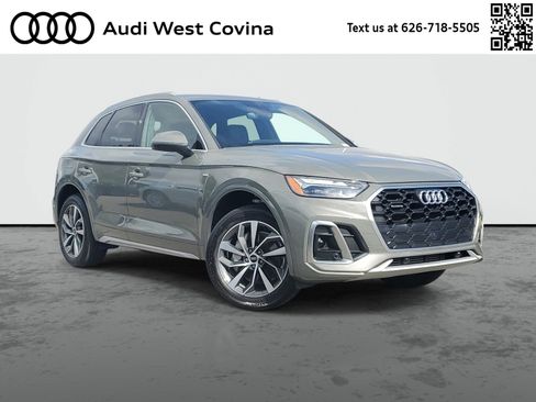 Used 2023 Audi Q5 2.0T Premium w/ Convenience Package AWD/4WD image 1