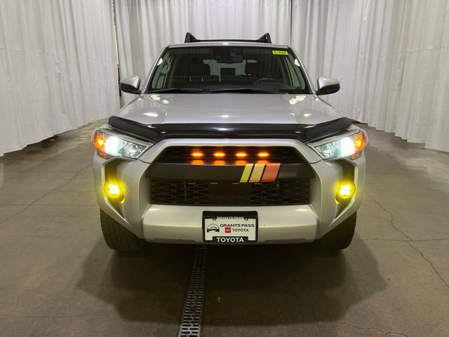 Certified 2020 Toyota 4Runner SR5 Premium w/ Moonroof Package AWD/4WD image 9