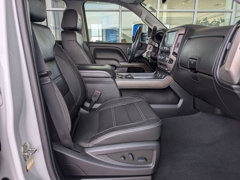 Used 2019 GMC Sierra 3500 Denali image 34