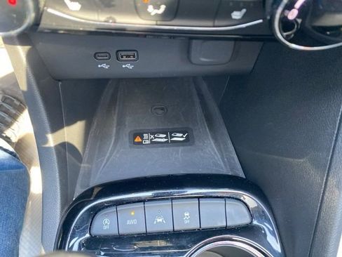 Used 2025 Buick Encore GX Sport Touring w/ Experience Buick Package AWD/4WD image 15