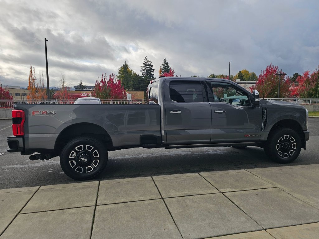 Used 2024 Ford F250 Platinum AWD/4WD image 8