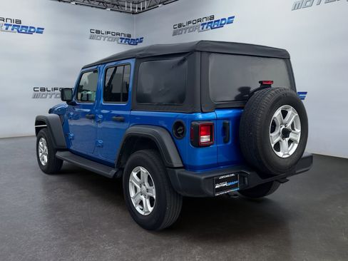 Used 2021 Jeep Wrangler Unlimited Sport S image 7