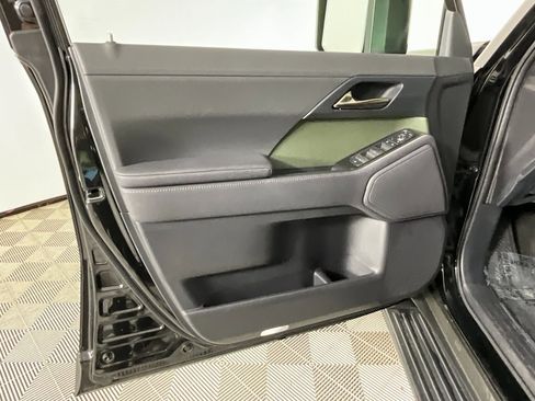 Used 2025 Lexus GX 550 image 18