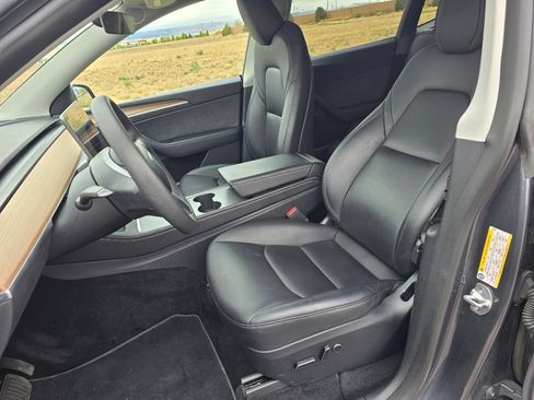 Used 2023 Tesla Model Y Long Range AWD/4WD image 12