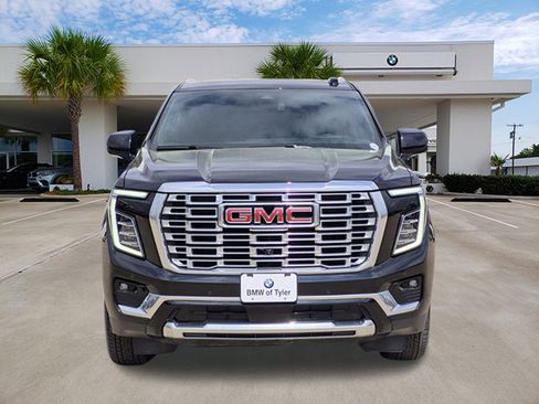 Used 2025 GMC Yukon Denali image 2