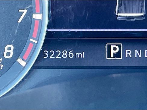 Used 2024 Nissan Titan Platinum Reserve w/ Moonroof Package image 12