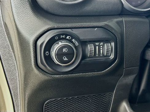 Used 2022 Jeep Gladiator Overland w/ Popular Equipment Package image 14