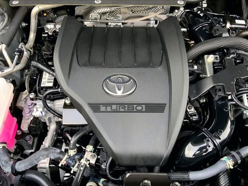 Certified 2025 Toyota Grand Highlander AWD image 32