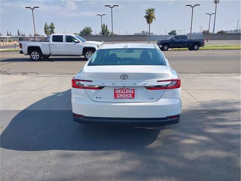 Used 2025 Toyota Camry LE FWD image 6