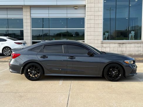 Used 2024 Honda Civic Sport image 6