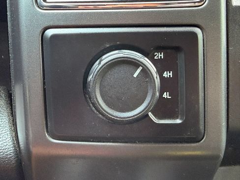 Used 2019 Ford F150 XLT w/ Equipment Group 302A Luxury AWD/4WD image 35