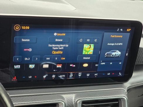 Used 2025 Ford Mustang Premium RWD image 4